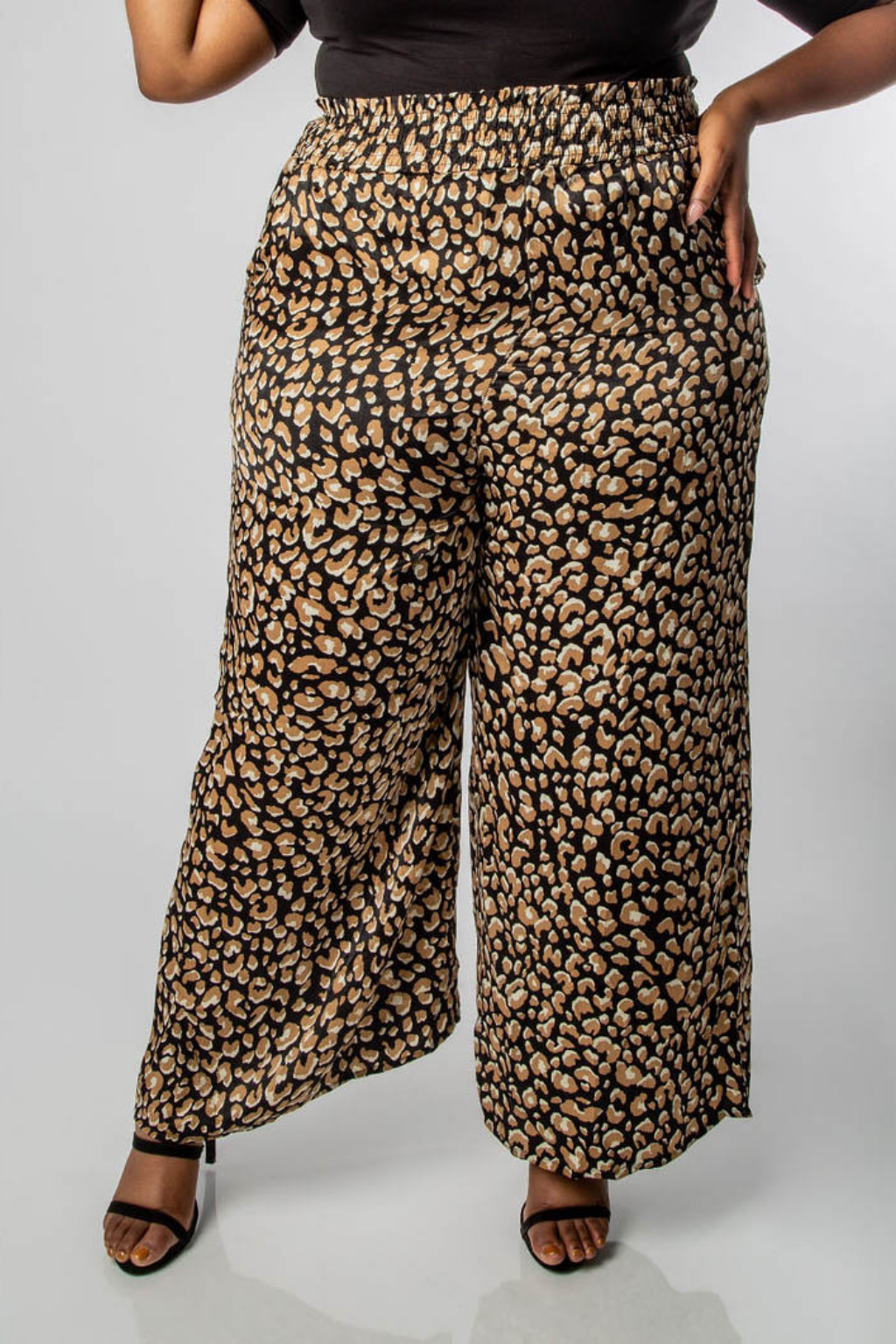 Wholesale S-XL Women Fashion High Waisted Leopard Print Wide Leg Pants